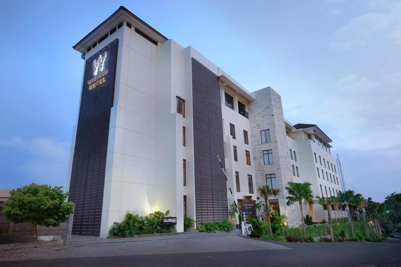 Wimarion Hotel Semarang Exterior photo